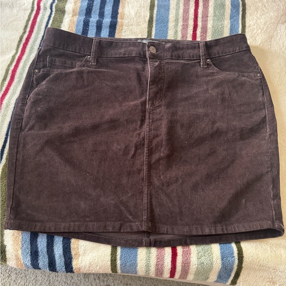 Torrid Brown Corduroy Mini Skirt size 16 - Picture 1 of 4